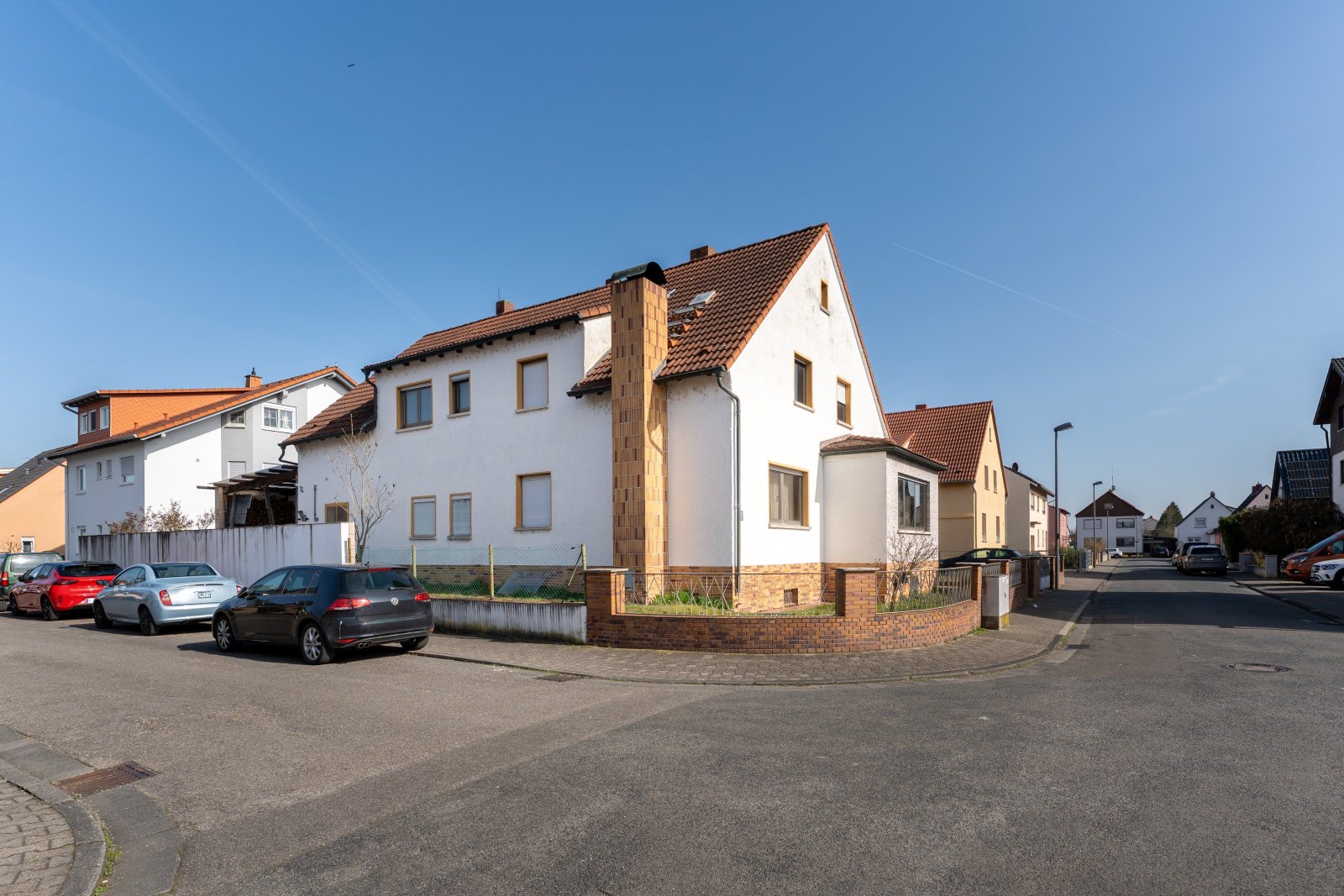 freistehendes Einfamilienhaus - renovierungsbedürftig freistehendes Einfamilienhaus - renovierungsbedürftig